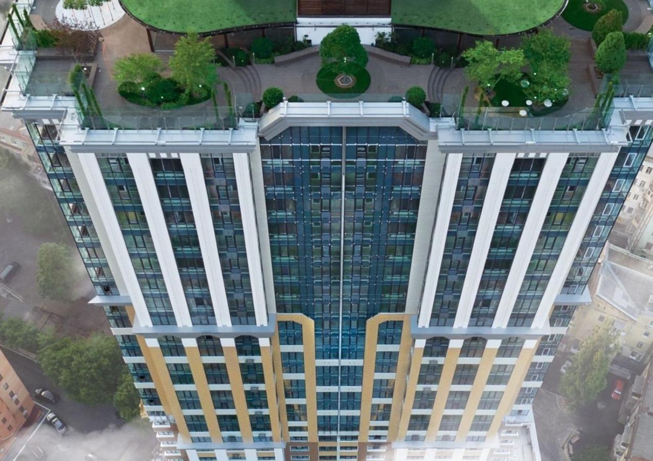 Royal Tower Vip Smart Apartments 1 Kyiv Exterior photo