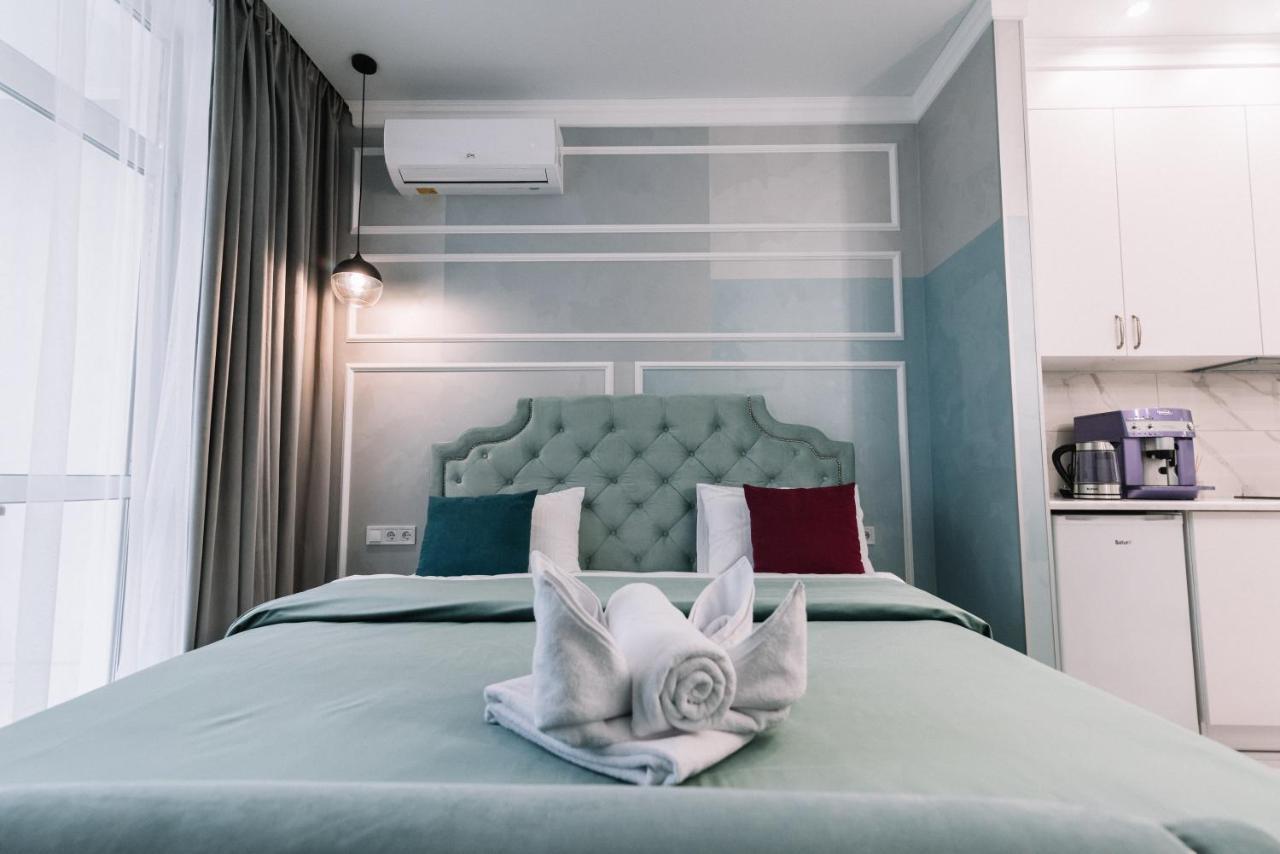 Royal Tower Vip Smart Apartments 1 Kyiv Exterior photo